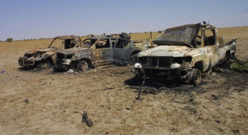 TELABIT, nord de Kidal : un pick-up transportant des terroristes neutralisé par les FAMA