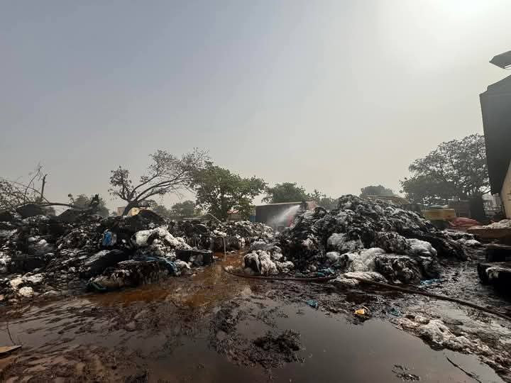 Incendie à l’Aire de Stockage de l’Usine-CMDT de Bamako : Pas de feu en la demeure, le coton malien est assuré à 100%  