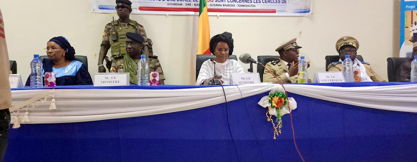 Région de Tombouctou : Mme Oumou Sall Seck lance trois projets de développement