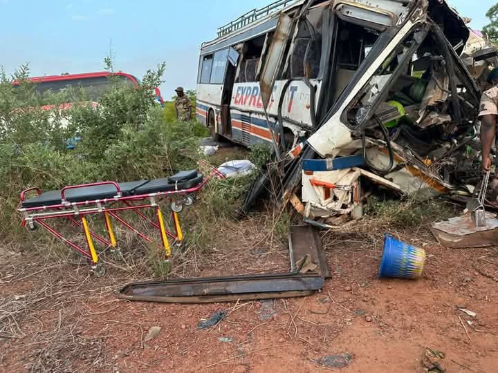 Drame sur la route de Ségou : une violente collision entre deux cars fait plusieurs morts et blessés