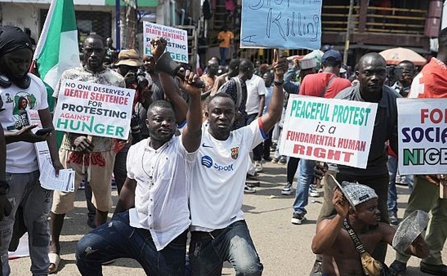 Nigeria : la journée de la démocratie sur fond de grogne sociale