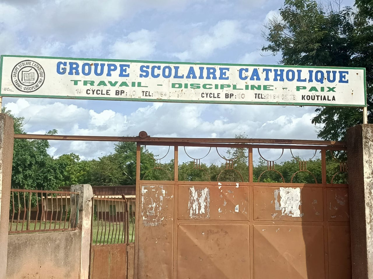 Mali : 1 613 enseignants de l’école privée catholique menacés de licenciement