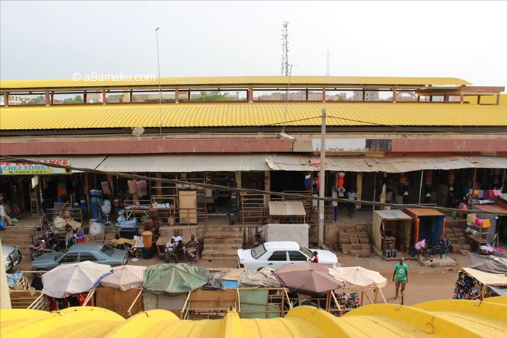 Bamako : les Halles dans la fange
