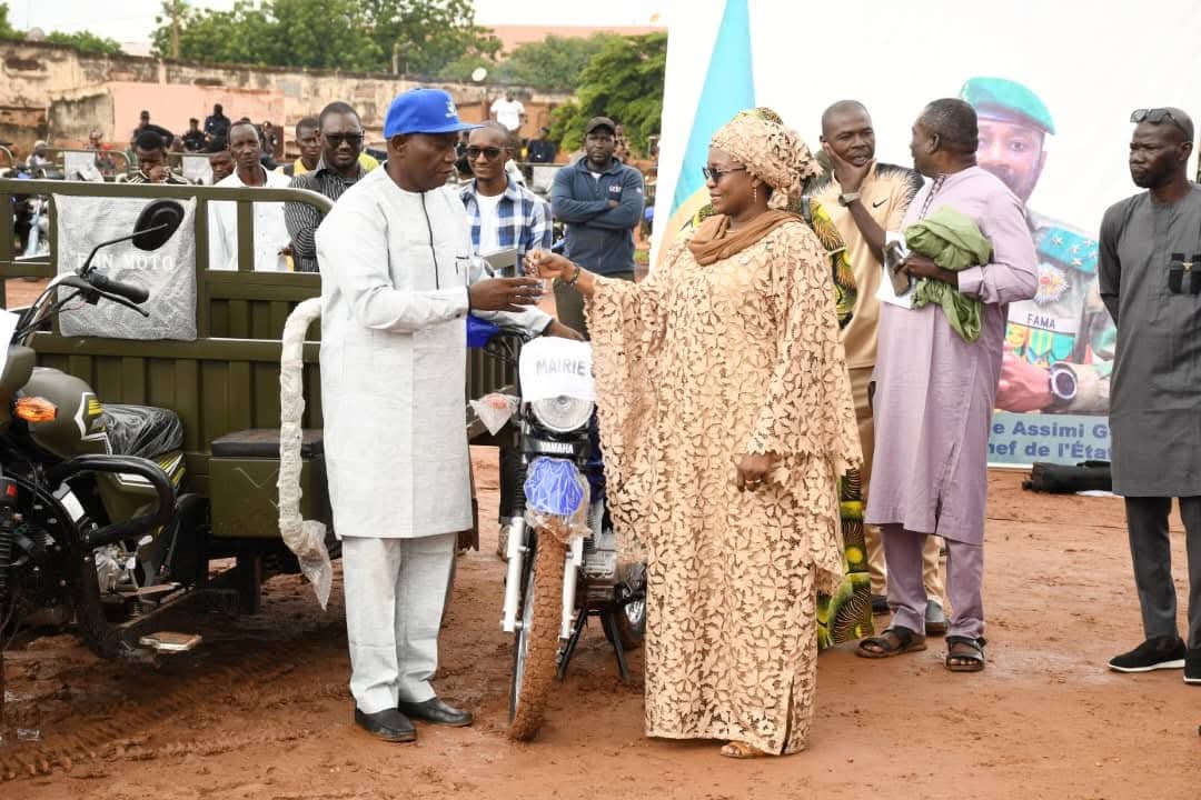 Concours inter-quartiers de salubrité à Bamako et Kati : les lauréats récompensés par du matériel d’assainissement d’une valeur de 213 millions de FCFA