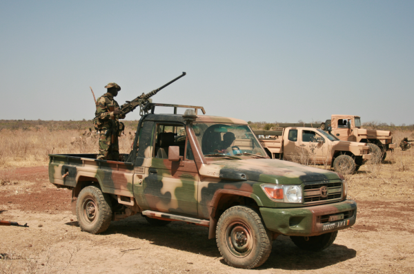 Mali : les Fama détruisent des dizaines de combattants terroristes ainsi que leur stock logistique dans la région de kayes