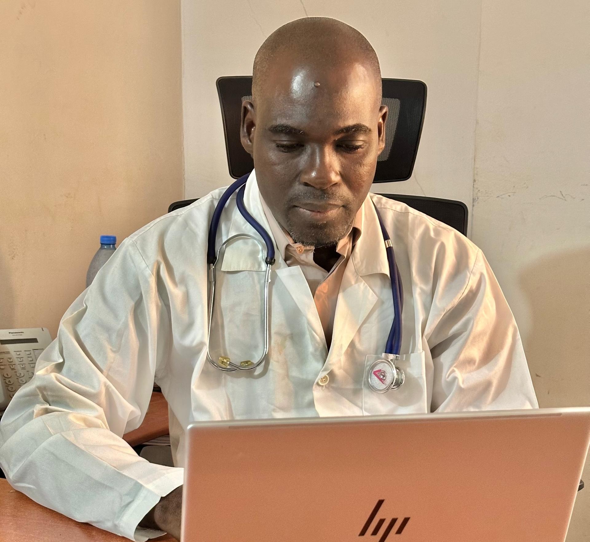 Dr Moussa Karim Goita, Responsable de DMPe  « Le nombre de femmes enceintes ayant effectuées les 4 premières consultations prénatales est de 33,28% »