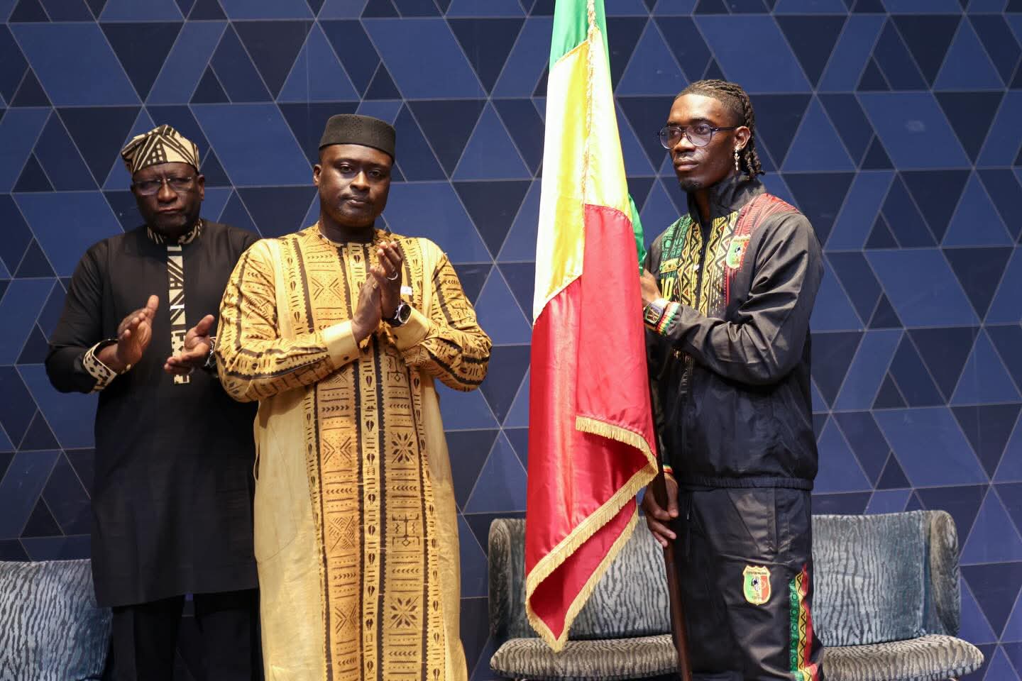 CAN MAROC 2025 : Remise solennelle du drapeau aux Aigles 