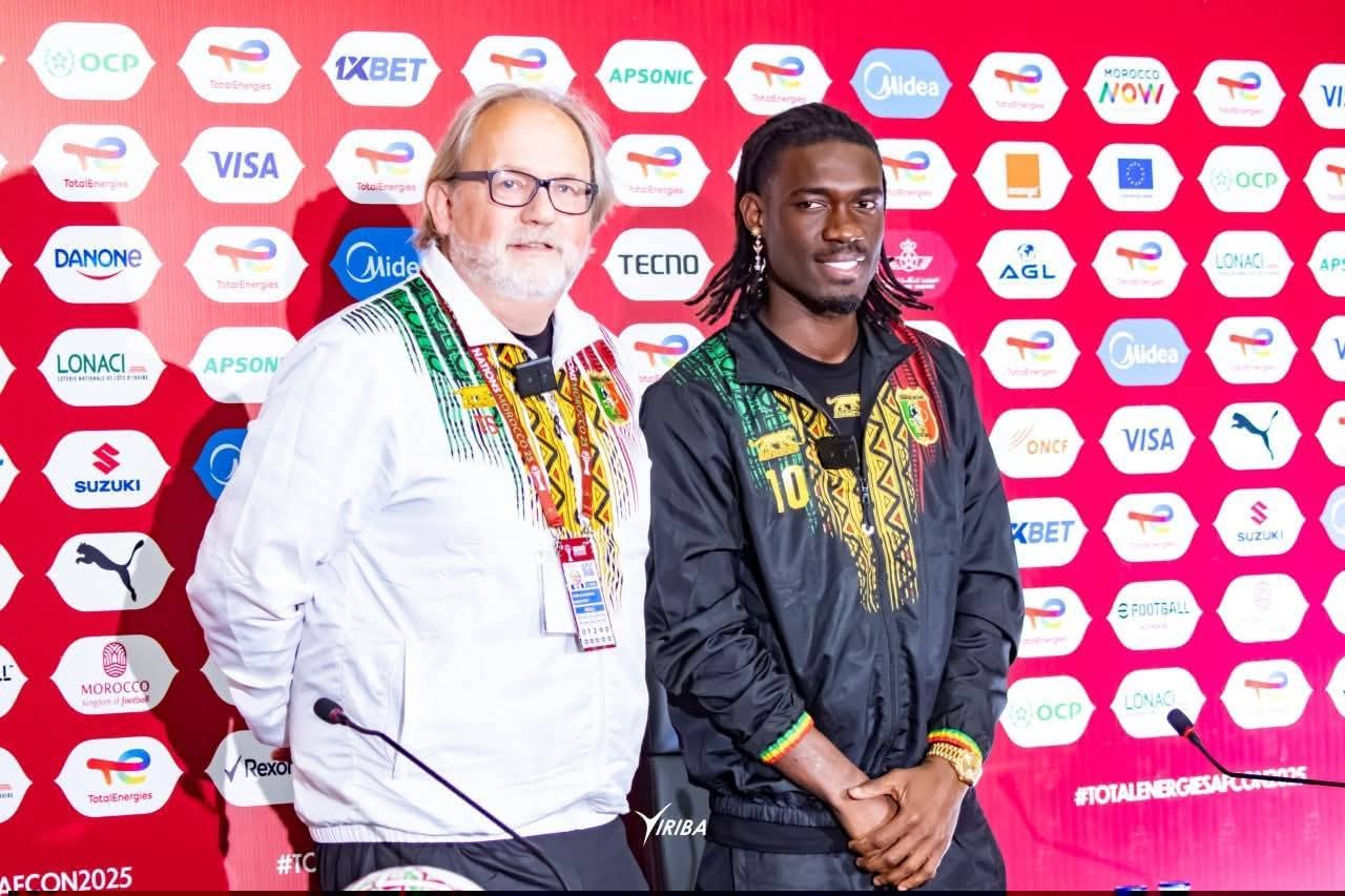 Football : des Aigles forts contre les forts, faibles contre les faibles 