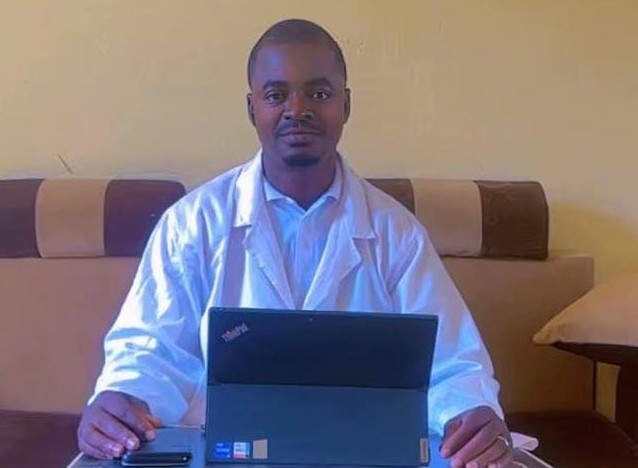 Docteur Smaïl DICKO, épidémiologiste, spécialiste du VIH/SIDA  « En 2024, sur les 4361 femmes enceintes séropositives anticipées, seulement 2003 femmes ont été placées sous-traitement »