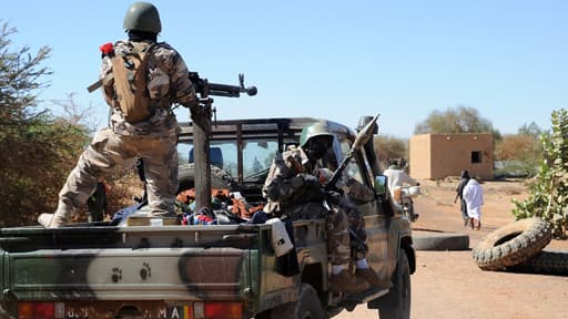 Régions de Koulikoro et Mopti : Les FAMA neutralisent avec succès une quinzaine de terroristes et leurs matériels logistiques
