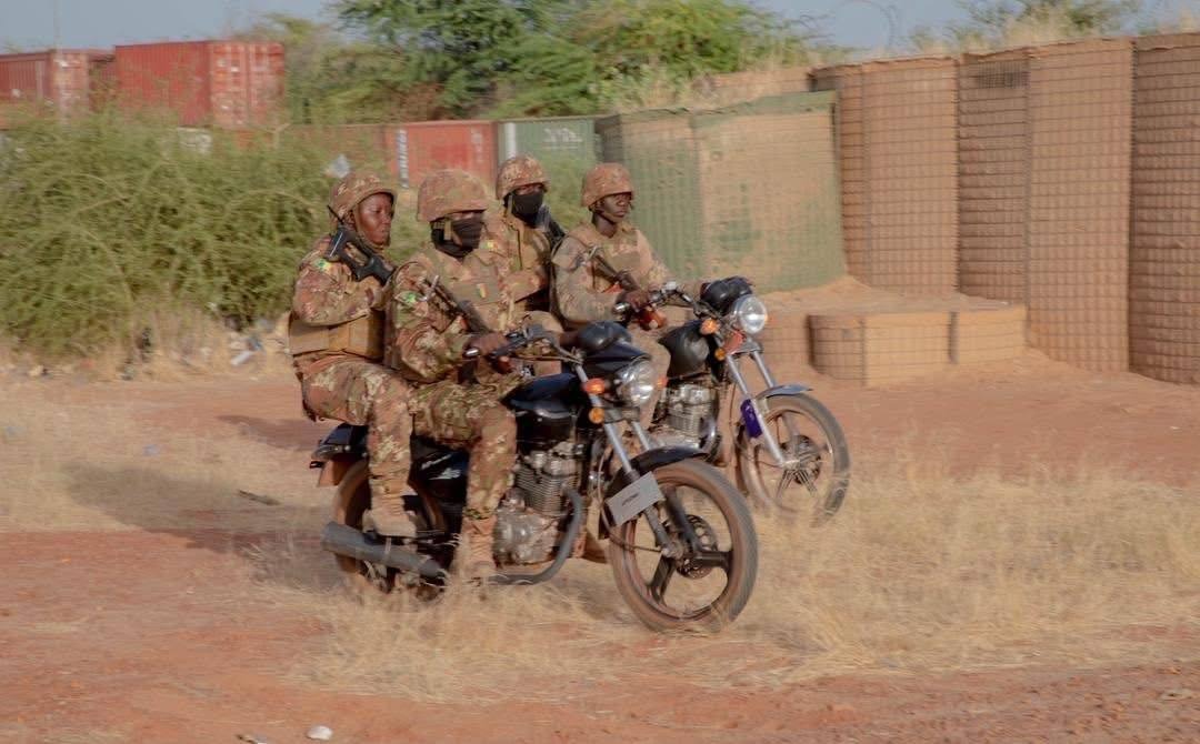 Région de Tombouctou : Les FAMA détruisent d&rsquo;importants sanctuaires logistiques appartenant aux terroristes 