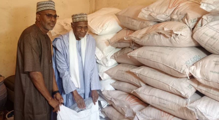 Opération Ramadan : La Fondation Malienne pour l’Entraide et le Développement offre 100 sacs de sucres à l’IMAMA