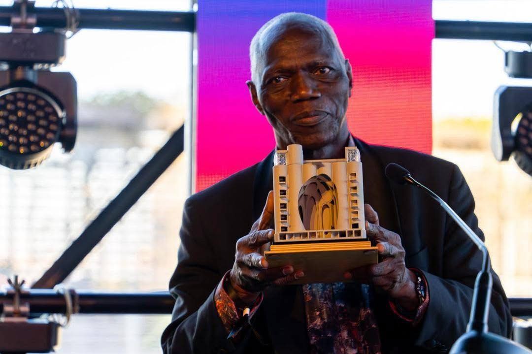 Afrique du Sud : L&rsquo;artiste malien Abdoulaye Konaté reçoit le prix d&rsquo;honneur pour l&rsquo;excellence du Zeitz Moccaa