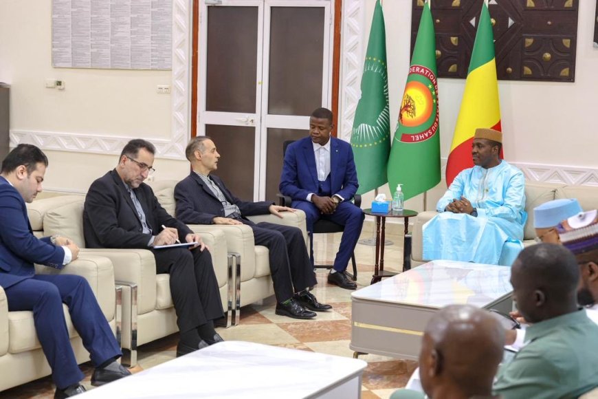 Diplomatie : le Premier ministre reçoit le nouvel ambassadeur d’Iran au Mali