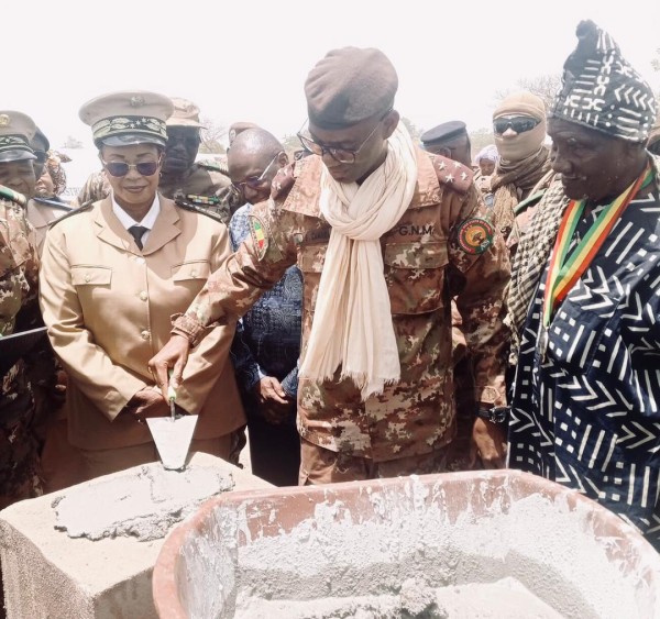 Maillage sécuritaire du territoire national : Pose de la première pierre du Camp Militaire de Dioila