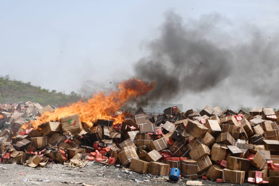 Mali : l’OCS incinère plus de 161 tonnes de drogues d&rsquo;une valeur estimée à plusieurs milliards de FCFA
