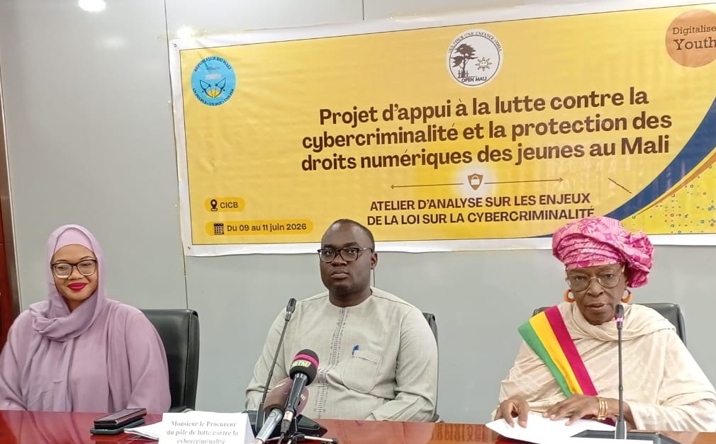 Mohamed Timbiné du pôle de lutte contre la cybercriminalité : « 40 % des plaintes reçues par le pôle portent sur les injures et 30 % sur les diffamations »