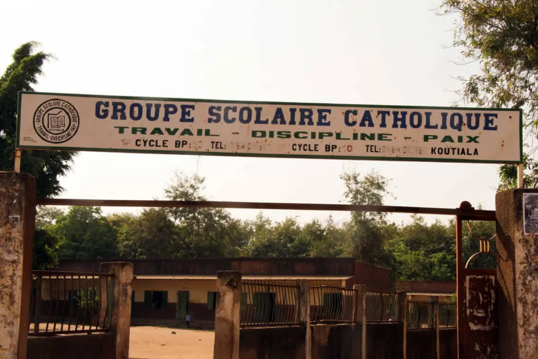 Enseignement catholique : Le cri de cœur des épouses d’enseignants licenciés