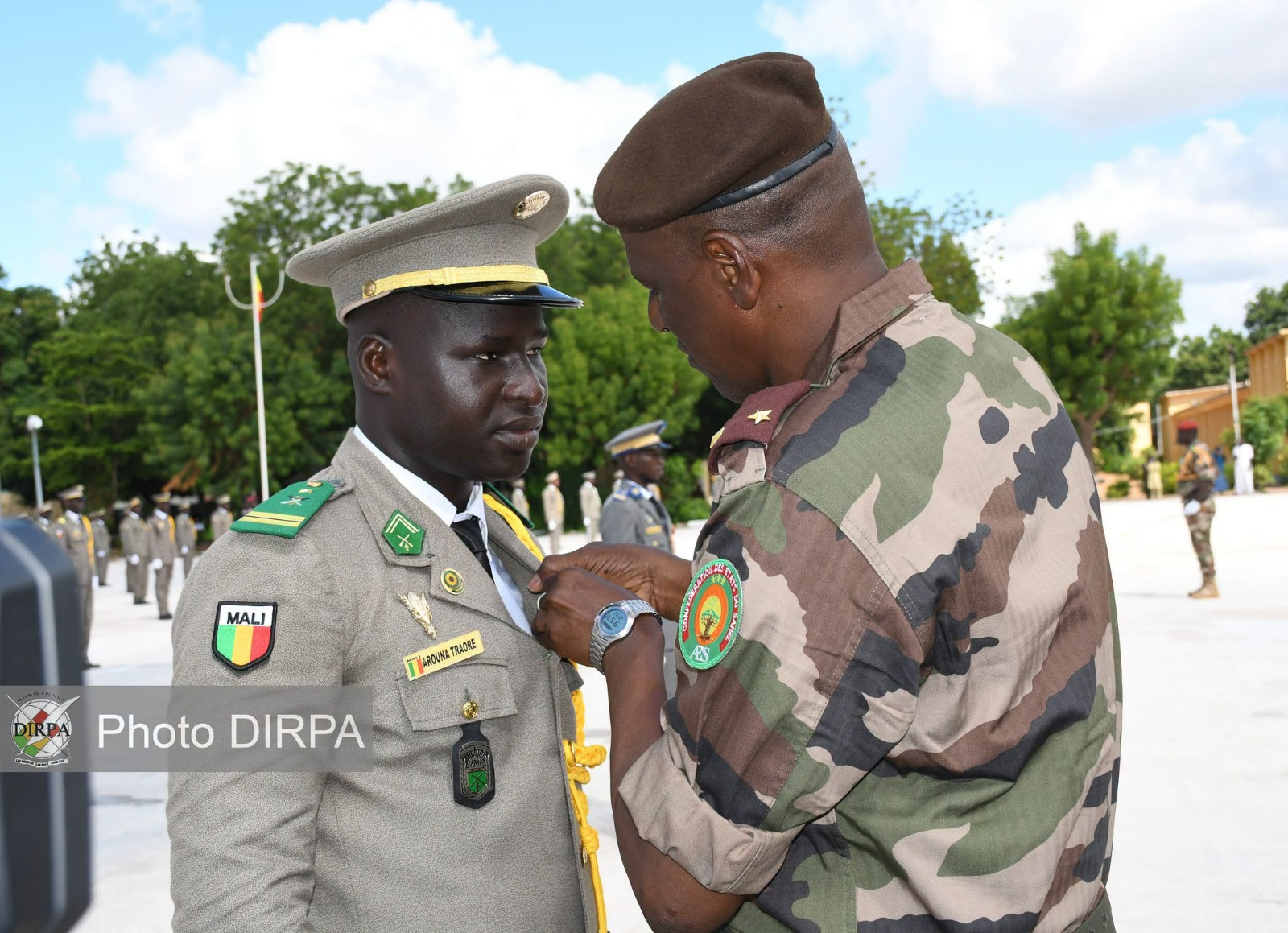 Mali : de nouveaux officiers, futurs commandants d&rsquo;unité et chefs de section, prêts pour le front