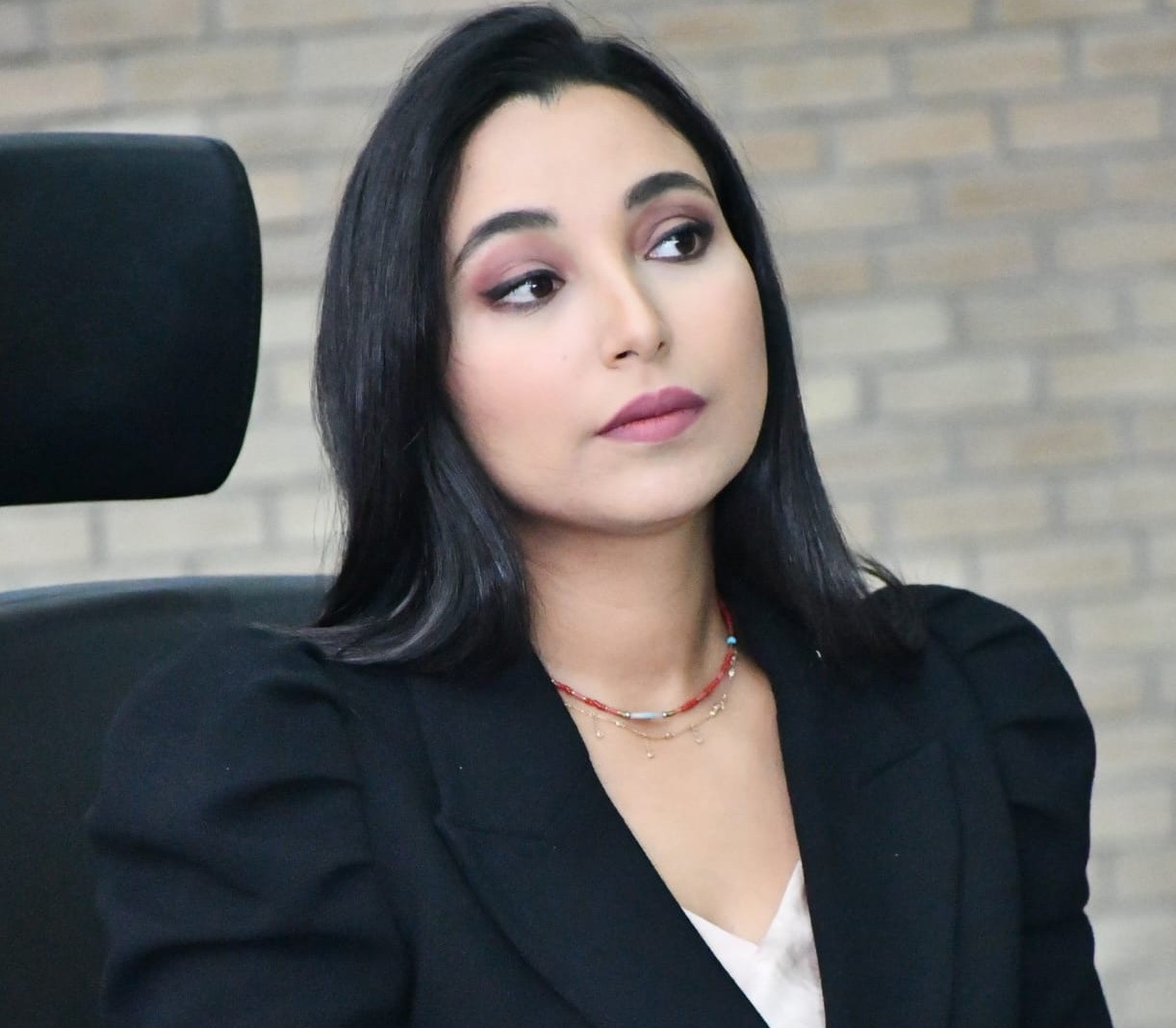 Manal El Akhdar, Journaliste, Universitaire marocaine : Une amazone engagée pour l&rsquo;avenir des femmes africaines