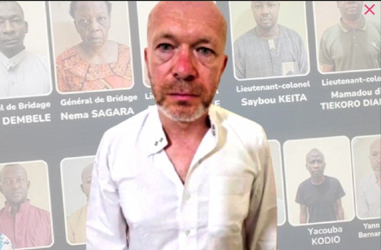 Mali : Le Général d’Armée Assimi Goïta accorde sa grâce à Yann Christian Bernard Vézilier