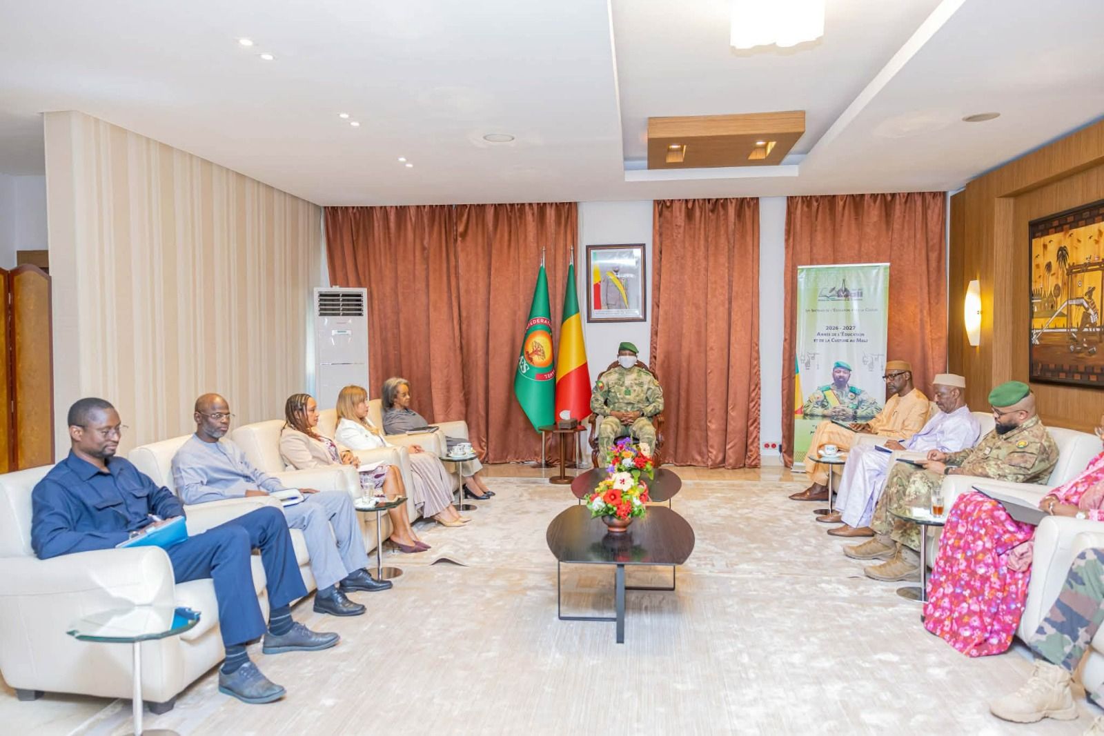 COOPÉRATION ONU-SAHEL : LE GÉNÉRAL ASSIMI GOÏTA REÇOIT L’ÉMISSAIRE SAHLE-WORK ZEWDE À KOULOUBA