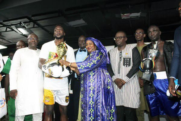 Mali : Première édition réussie pour la Fanga Boxing Night, Aboubacar Traoré dit « Tyson » conserve sa couronne !