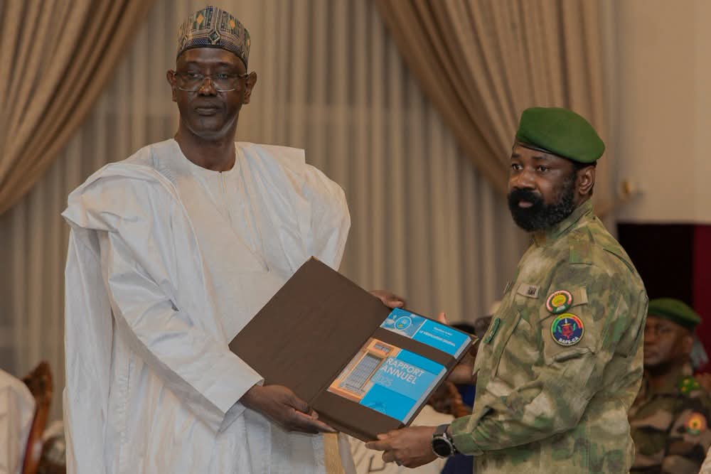Mali : Remise des Rapports 2024 et 2025 du Vérificateur général au Président GOÏTA 