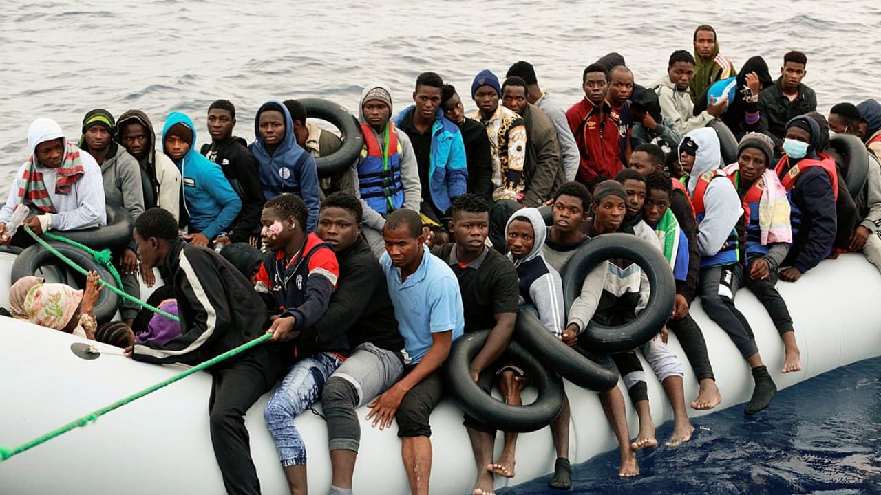TRAVERSÉES CLANDESTINES : CE QUE CACHE LA RÉDUCTION DES MIGRANTS EN PROVENANCE D&rsquo;AFRIQUE DE L’OUEST