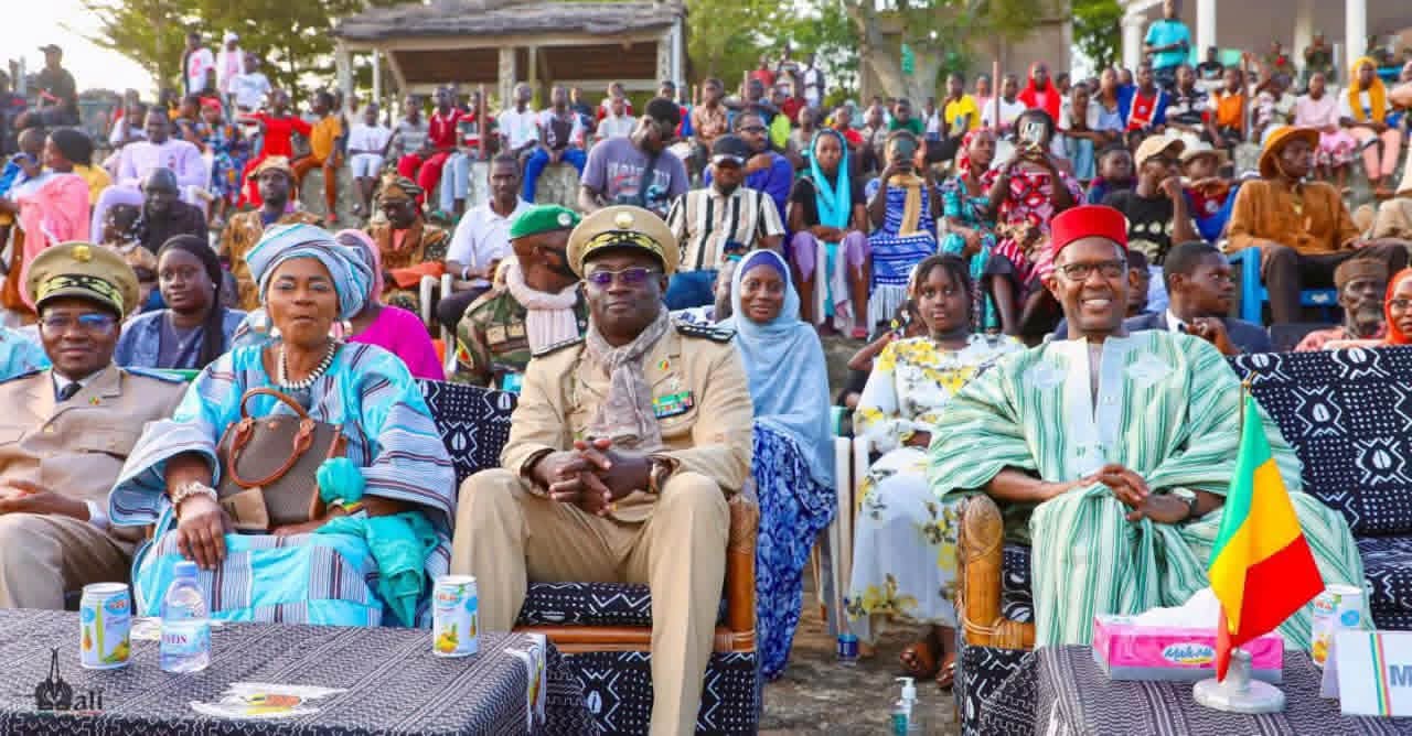 TOURNÉE DES LAURÉATS DE LA BIENNALE DE TOMBOUCTOU 2025 : le coup d’envoi donné à Bougouni