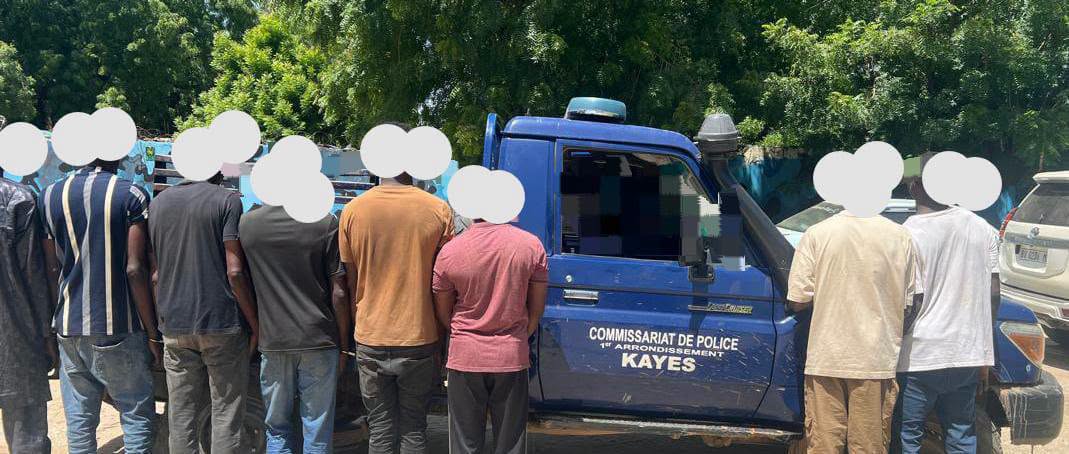 Démantèlement d&rsquo;un réseau criminel affilié à QNETKayes :  170 victimes recensées, 16 suspects interpellés