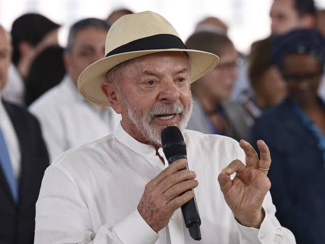 Brésil : Lula remporte un quatrième mandat avec 51,78 % des voix